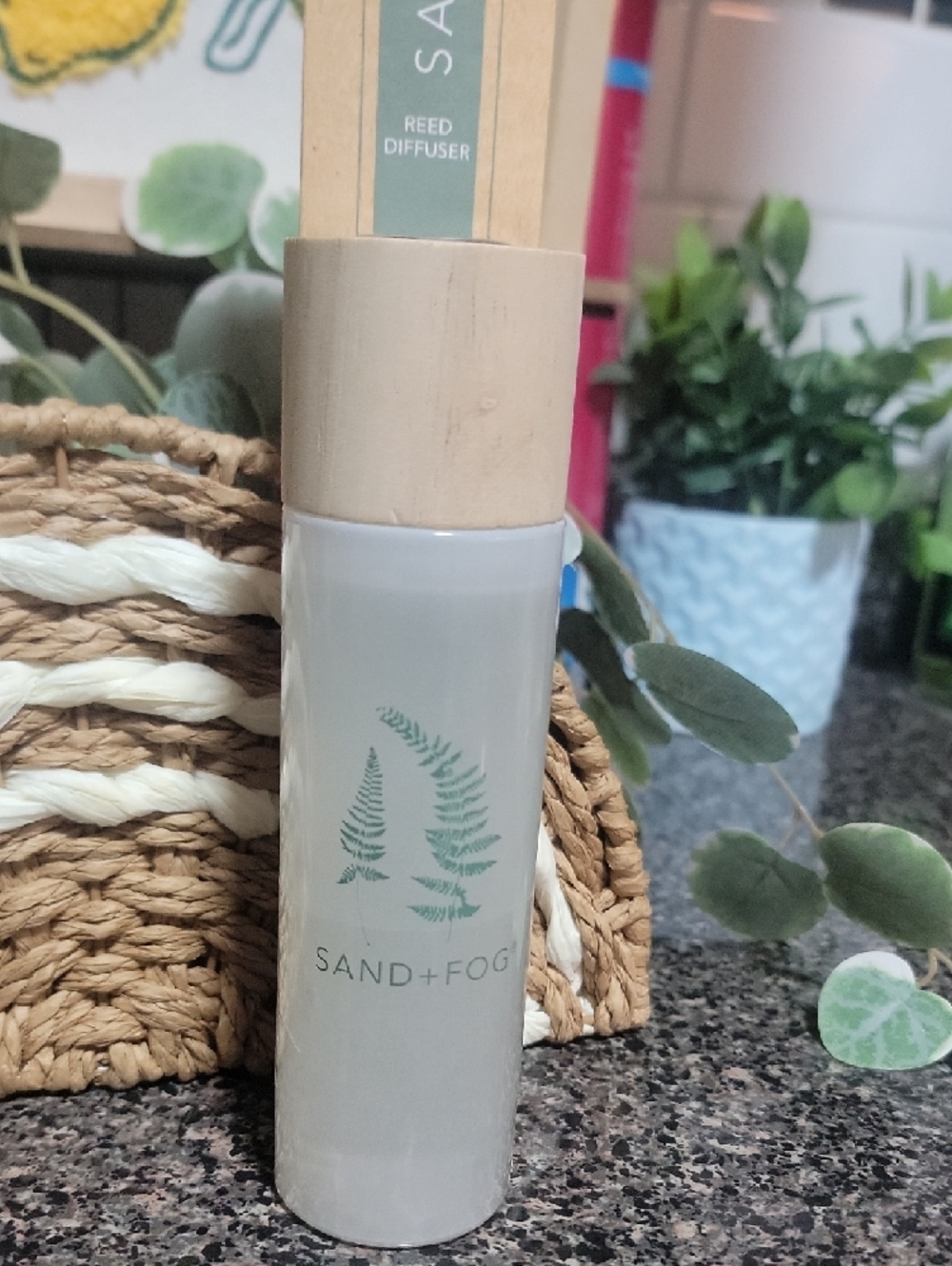 SAND + FOG Reed Diffuser - Eucalyptus & Sage🍃🌿 - Picture 4 of 4